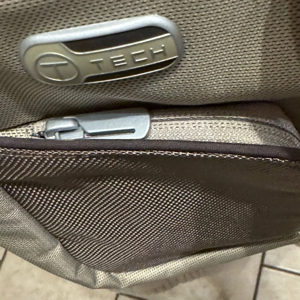 TUMI T-Tech Khaki / beige Unisex Ballistic Nylon Pockets Crossbody Messenger Bag